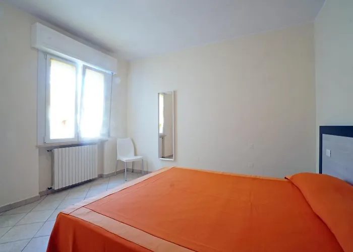 Manuela Apartahotel