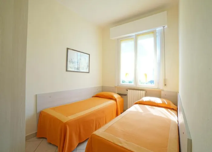 Manuela Apartahotel 3*