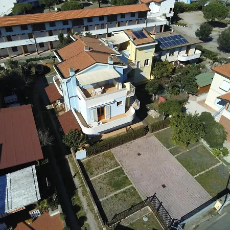 Aparthotel Manuela 3*