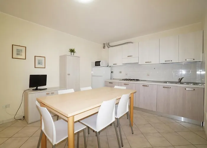 Manuela Aparthotel 3*