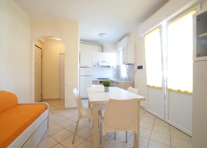 Aparthotel Manuela 3*